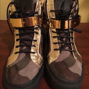 Men’s Giuseppe camouflage gold sneakers
